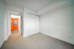 LR (16 of 22).jpg